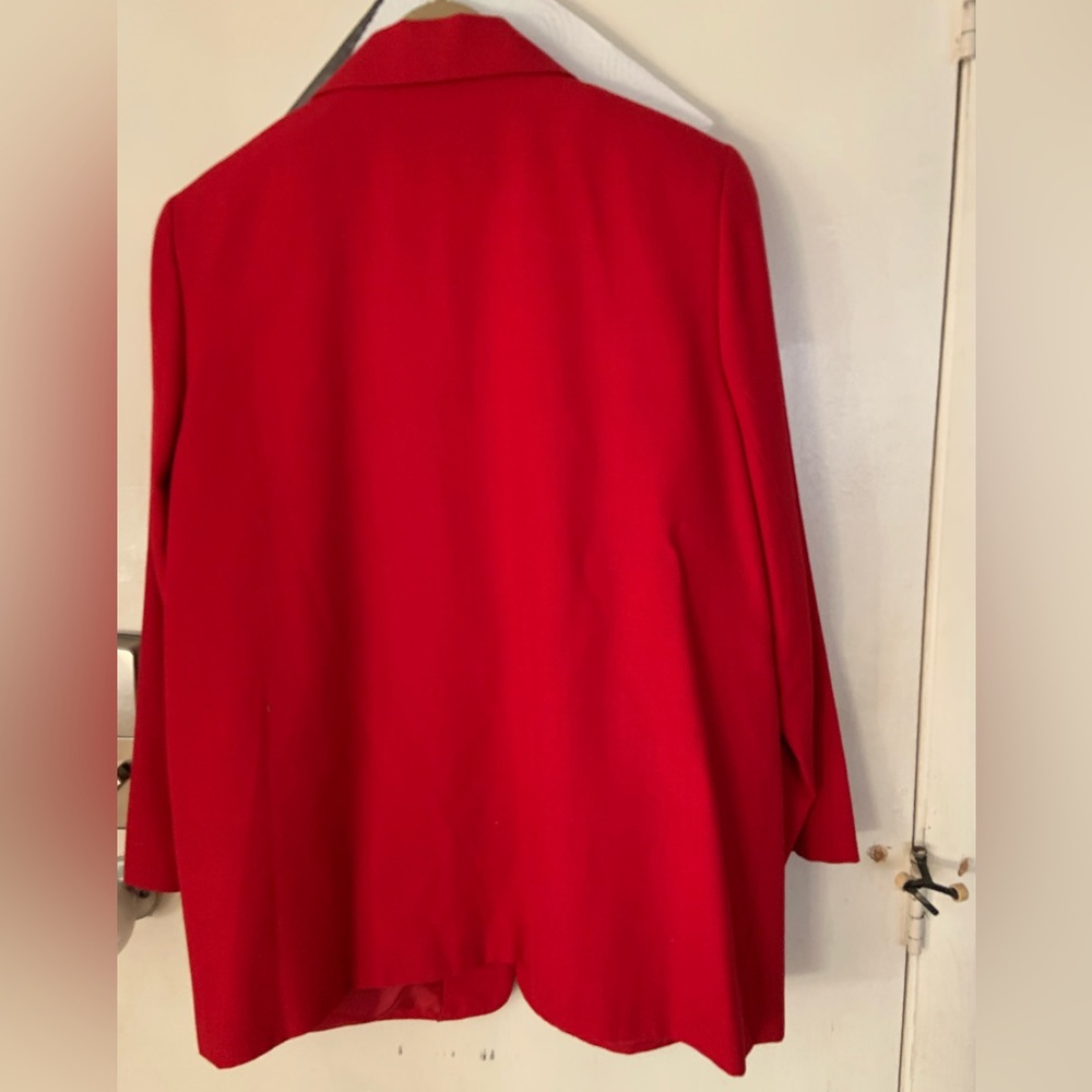 Red Jacket 16W